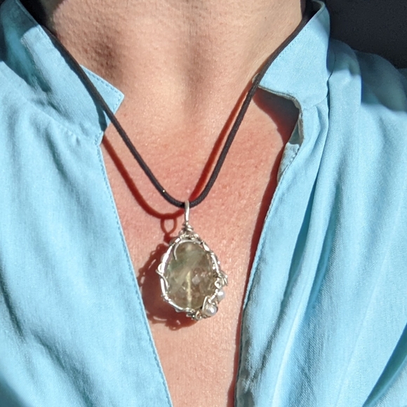 Hand Crafted 925 Sterling Silver Pendant Necklace Faceted Green Fluorite Gem - Picture 16 of 16